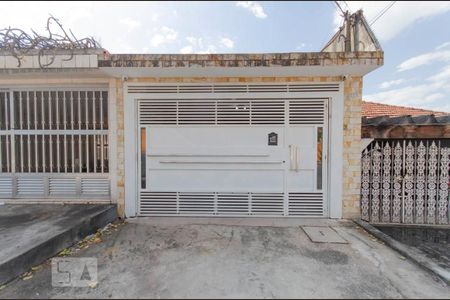 Casa à venda com 180m², 2 quartos e 2 vagasFachada 