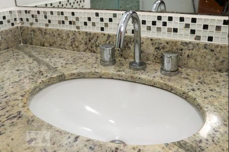 Apartamento à venda com 75m², 3 quartos e 1 vagaBanheiro Social