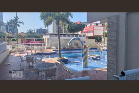 Apartamento à venda com 75m², 3 quartos e 1 vagaÁrea comum - Piscina