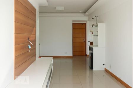 Apartamento à venda com 75m², 3 quartos e 1 vagaSala