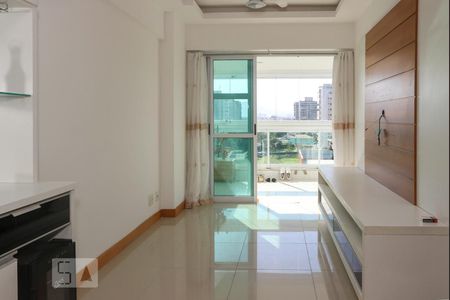 Apartamento à venda com 75m², 3 quartos e 1 vagaSala