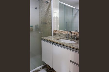 Apartamento à venda com 75m², 3 quartos e 1 vagaBanheiro da Suíte