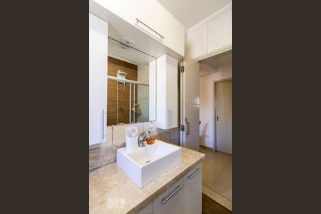 Apartamento à venda com 80m², 2 quartos e sem vaga Apartamento à venda com 80m², 2 quartos e sem vagaBanheiro