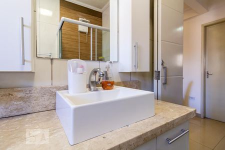 Apartamento à venda com 80m², 2 quartos e sem vaga Apartamento à venda com 80m², 2 quartos e sem vagaBanheiro
