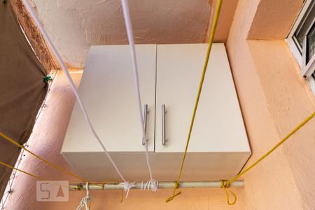 Apartamento à venda com 80m², 2 quartos e sem vaga Apartamento à venda com 80m², 2 quartos e sem vagaLavanderia