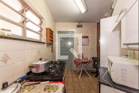 Casa à venda com 200m², 4 quartos e 4 vagasEdicula - Cozinha - Piso Inferior