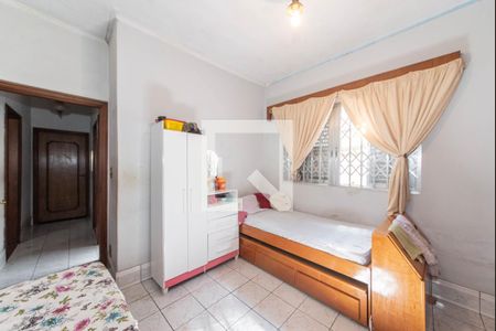 Casa à venda com 200m², 4 quartos e 4 vagasQuarto 2