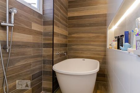 Apartamento à venda com 141m², 3 quartos e 2 vagasBanheiro da Suíte 1