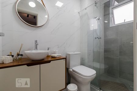 Apartamento à venda com 141m², 3 quartos e 2 vagasBanheiro da Suíte 2