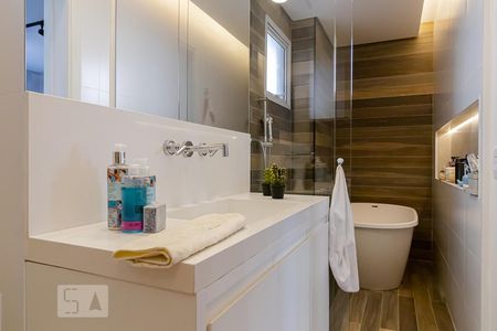 Apartamento à venda com 141m², 3 quartos e 2 vagasBanheiro da Suíte 1