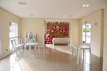 Apartamento para alugar com 62m², 2 quartos e 1 vagaÁrea comum - Salão de festas
