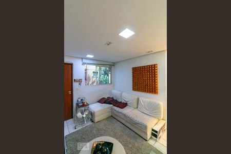Sala de apartamento à venda com 3 quartos, 72m² em Santa Monica, Belo Horizonte