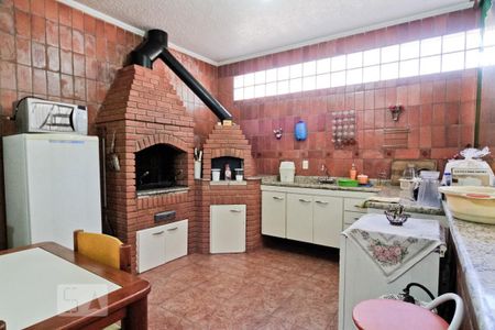 Casa à venda com 340m², 3 quartos e 4 vagasChurrasqueira