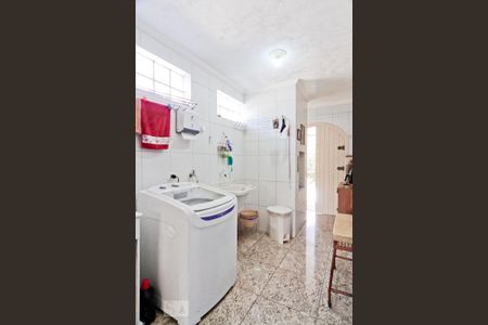 Casa à venda com 340m², 3 quartos e 4 vagasÁrea de Serviço