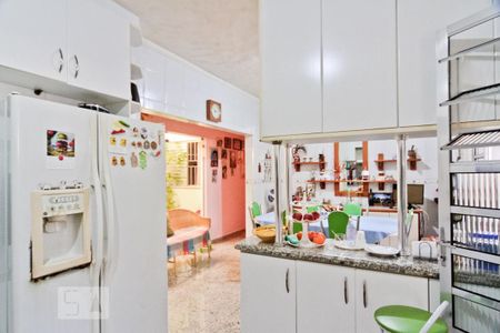 Casa à venda com 340m², 3 quartos e 4 vagasCozinha