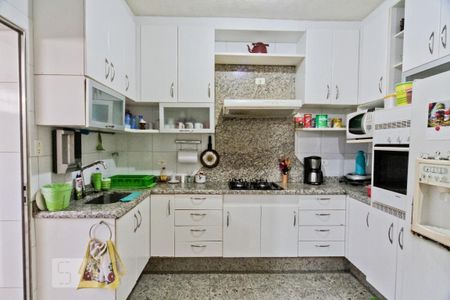 Casa à venda com 340m², 3 quartos e 4 vagasCozinha