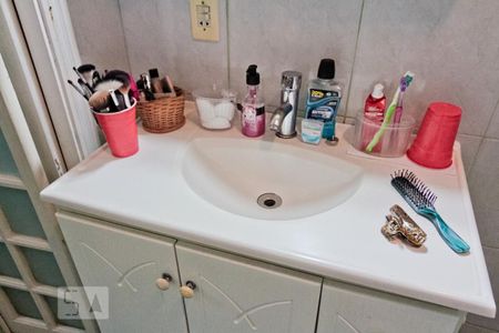 Casa à venda com 340m², 3 quartos e 4 vagasBanheiro da Suíte 2