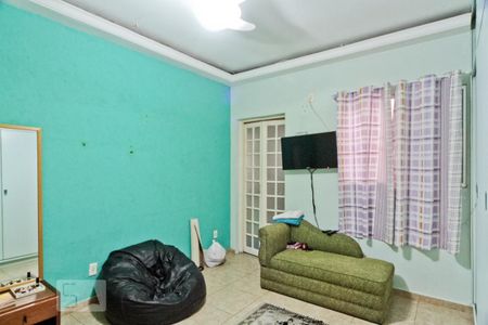 Casa à venda com 340m², 3 quartos e 4 vagasSuíte 2