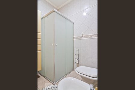 Casa à venda com 340m², 3 quartos e 4 vagasBanheiro da Suíte 1