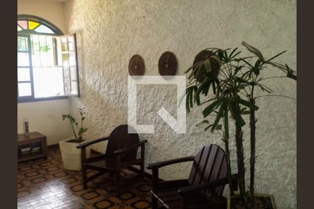Casa à venda com 4 quartos, 241m² em Ouro Preto, Belo Horizonte
