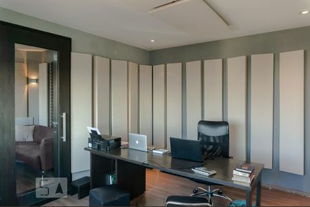 Apartamento à venda com 370m², 4 quartos e 4 vagasEscritório 2