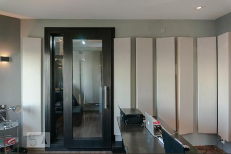 Apartamento à venda com 370m², 4 quartos e 4 vagasEscritório 2