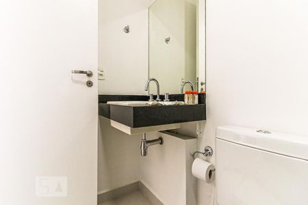 Studio para alugar com 26m², 1 quarto e 1 vaga Studio para alugar com 26m², 1 quarto e 1 vagaBanheiro