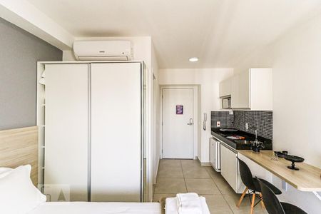 Studio para alugar com 26m², 1 quarto e 1 vaga Studio para alugar com 26m², 1 quarto e 1 vagaQuarto