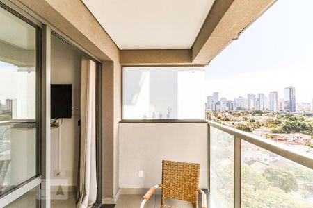 Studio para alugar com 26m², 1 quarto e 1 vaga Studio para alugar com 26m², 1 quarto e 1 vagaVaranda