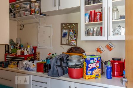 Casa de condomínio à venda com 370m², 4 quartos e 4 vagasDispensa