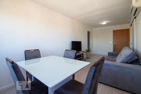 Sala de apartamento à venda com 3 quartos, 76m² em Jardim Itu Sabará, Porto Alegre