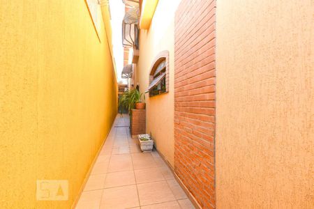 Casa para alugar com 150m², 3 quartos e 2 vagasCorredor