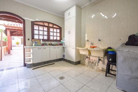 Casa para alugar com 150m², 3 quartos e 2 vagasÁrea de Serviço