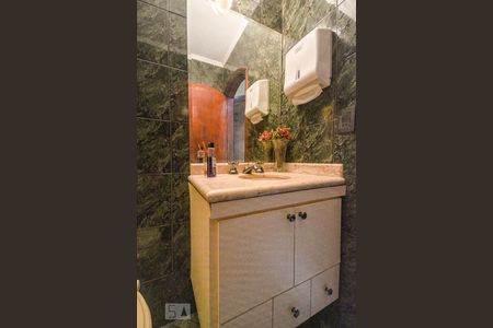 Casa para alugar com 150m², 3 quartos e 2 vagasBanheiro 3