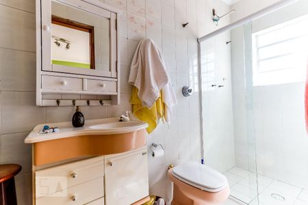 Casa à venda com 250m², 4 quartos e 2 vagasBanheiro da Suíte