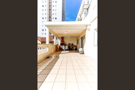 Casa à venda com 250m², 4 quartos e 2 vagasChurrasqueira