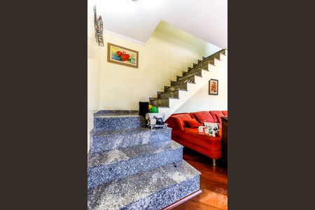 Escadas Quartos de casa à venda com 4 quartos, 250m² em Vila Maria Alta, São Paulo