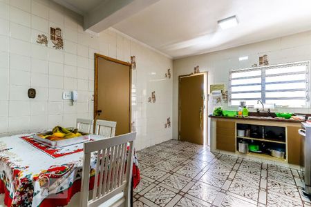 Casa à venda com 250m², 4 quartos e 2 vagasCozinha
