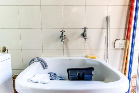 Casa à venda com 250m², 4 quartos e 2 vagasÁrea de Serviço