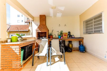 Casa à venda com 250m², 4 quartos e 2 vagasChurrasqueira