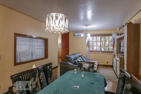 Sala de apartamento à venda com 3 quartos, 128m² em Petrópolis, Porto Alegre