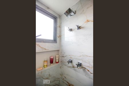 Apartamento à venda com 189m², 4 quartos e 2 vagasBanheiro