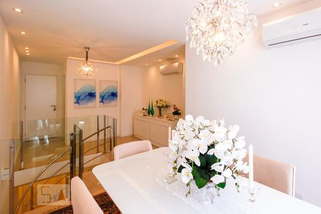 Apartamento à venda com 189m², 4 quartos e 2 vagasSala de Jantar