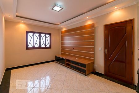 Sala de estar de casa à venda com 3 quartos, 135m² em Vila Fátima, Guarulhos