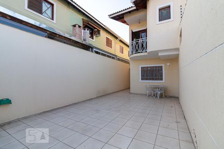 Casa à venda com 135m², 3 quartos e 4 vagasGaragem e quintal