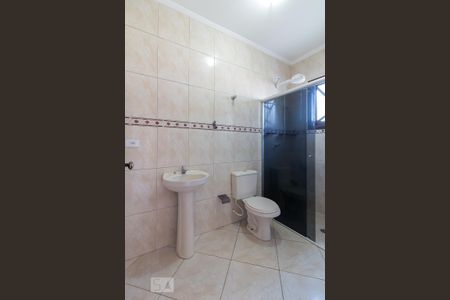 Casa à venda com 135m², 3 quartos e 4 vagasBanheiro quarto 3 suíte