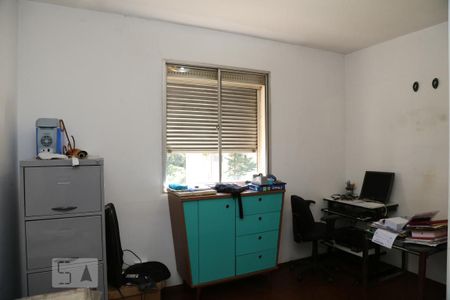 Apartamento à venda com 99m², 3 quartos e 2 vagasQuarto 2