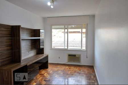Sala de apartamento para alugar com 2 quartos, 80m² em Medianeira, Porto Alegre