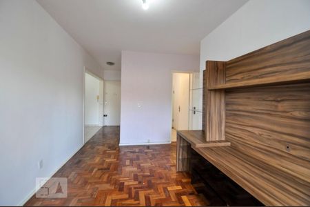 Sala de apartamento para alugar com 2 quartos, 80m² em Medianeira, Porto Alegre