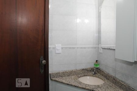 Apartamento à venda com 120m², 3 quartos e 3 vagasBanheiro do Corredor